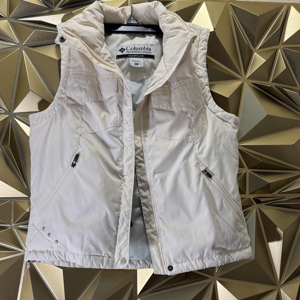 Columbia‎ Cream Quilted Vest